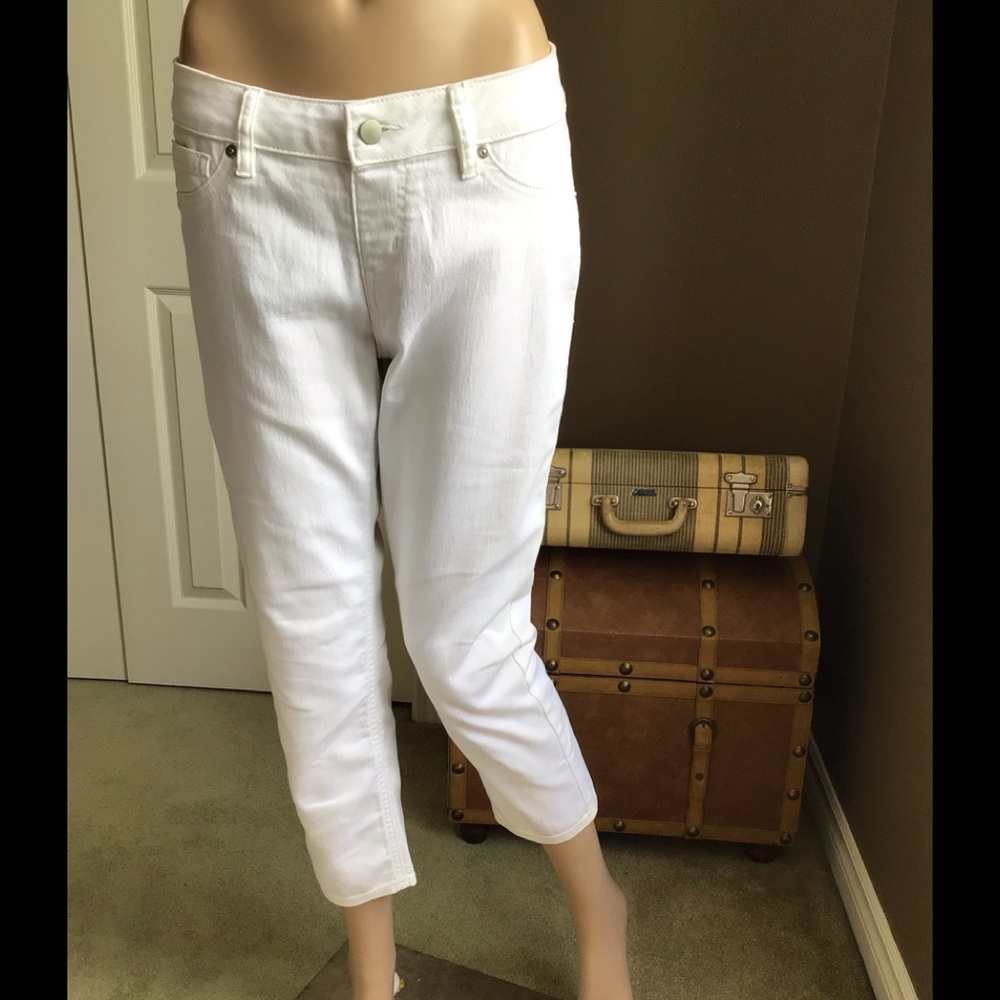 Nygard White Capris